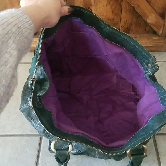 Italian Genuine Leather Bag - Picture 8 of 11